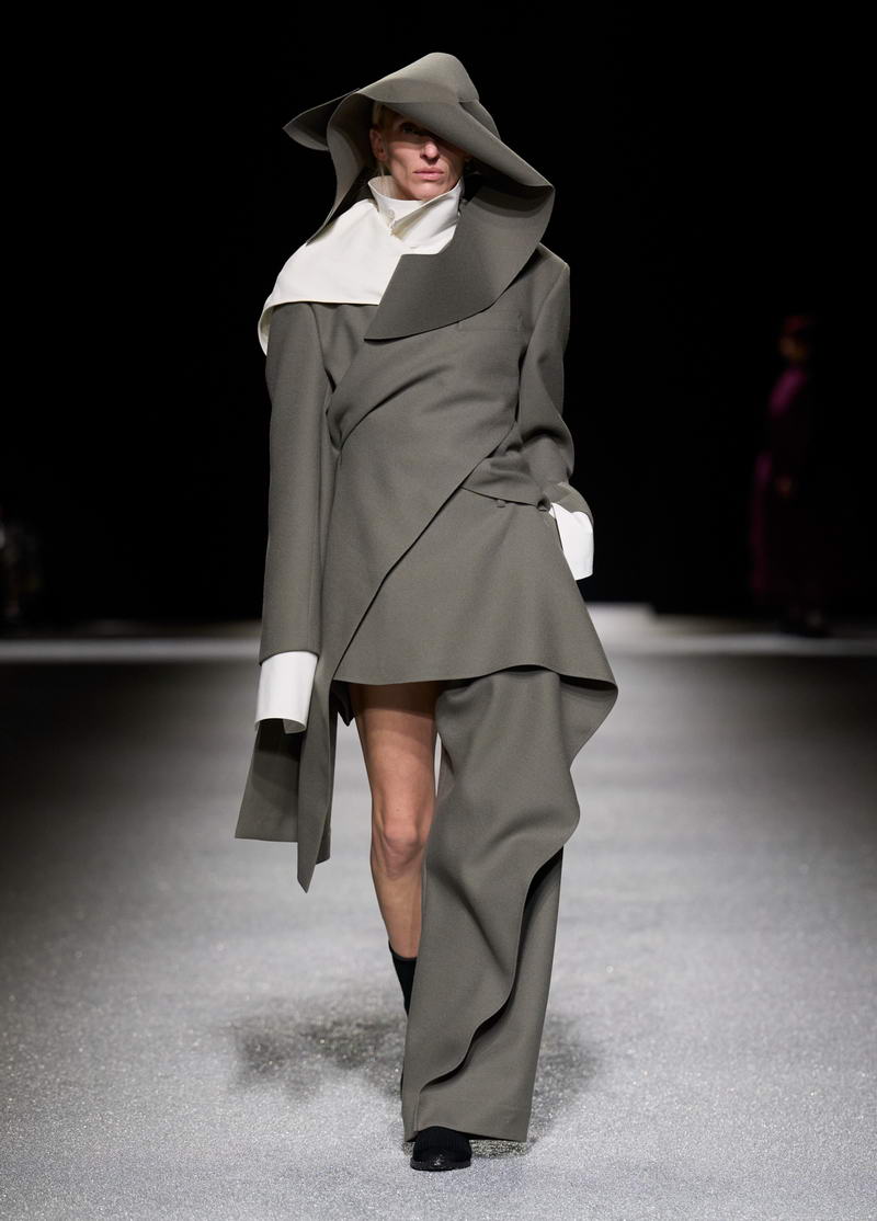 ISSEY MIYAKE Herfst Winter 2026 2027 - Photo courtesy of ISSEY MIYAKE
