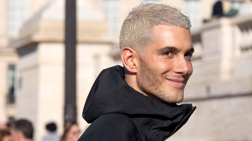 Mannenkapsels 2026: de 8 grootste trends die je dit jaar gaat zien. Foto Charlotte Mesman