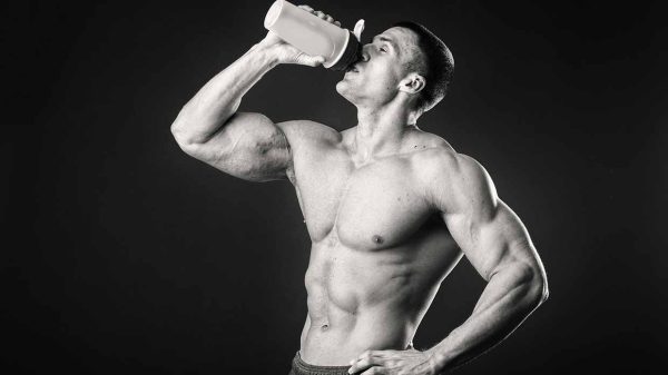 Dit moet je weten over het timen van whey protein voor magere spiergroei
