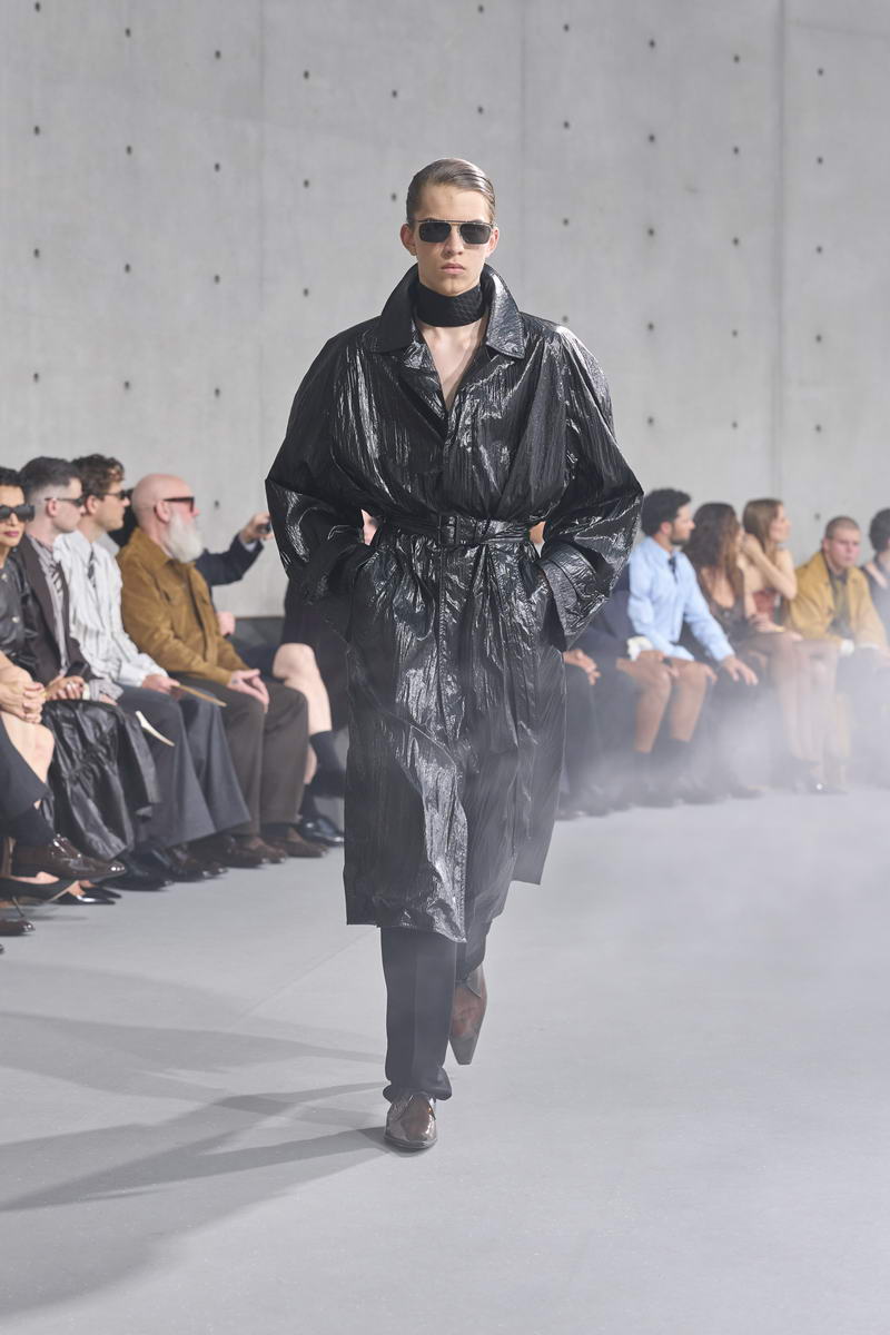 Saint Laurent Man Zomer 2027 - Photo courtesy of Saint Laurent