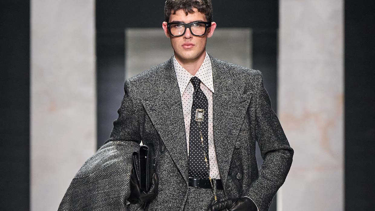 Herenpakken herfst winter 2026 2027: de stoere comeback van het klassieke pak. Photo courtesy of Dolce & Gabbana