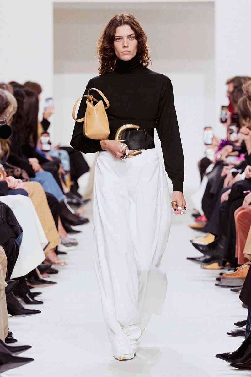 Celine lente zomer 2027 - Photo courtesy of Celine